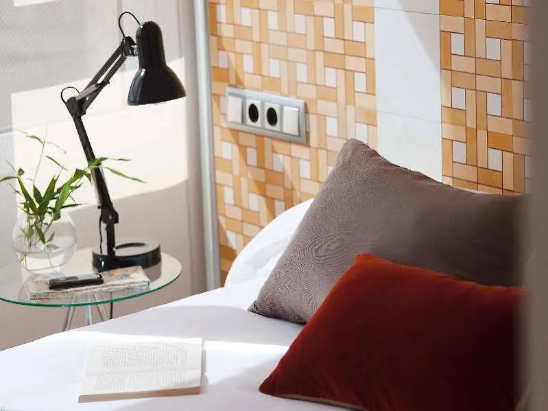 Eric Vokel Suites برشلونة 3*,